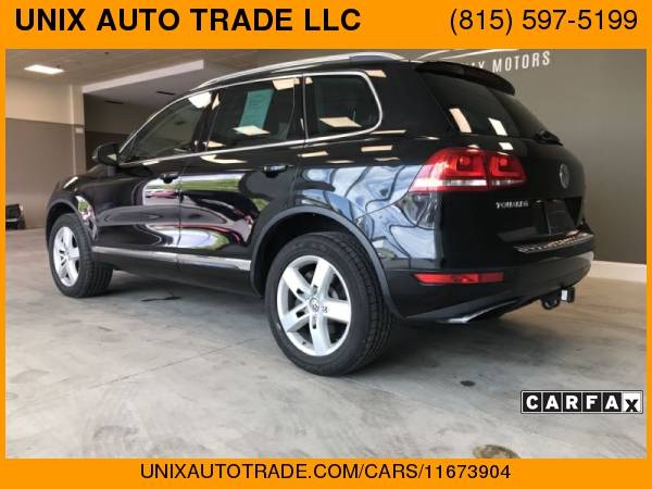 2013 VOLKSWAGEN TOUAREG V6 for sale in Sleepy Hollow, IL – photo 3