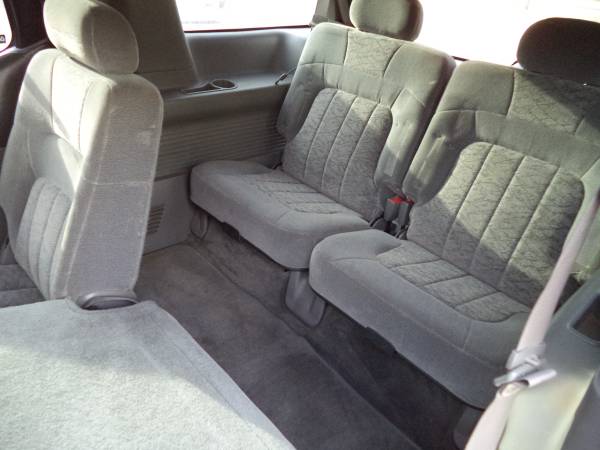 2002 GMC Envoy XL, 4X4, 3rd row for sale in Coldwater, KS – photo 11