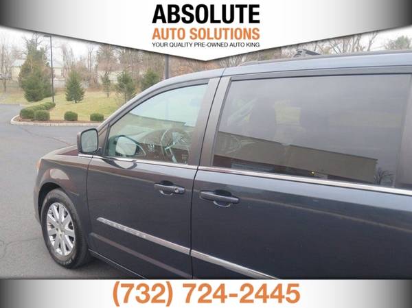 2014 Chrysler Town & Country Touring 4dr Mini Van for sale in Hamilton, NY – photo 20