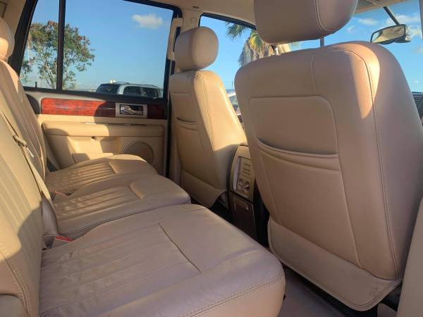 2005 LINCOLN NAVIGATOR - cars & trucks - by dealer - vehicle... for sale in Port Isabel, TX – photo 12