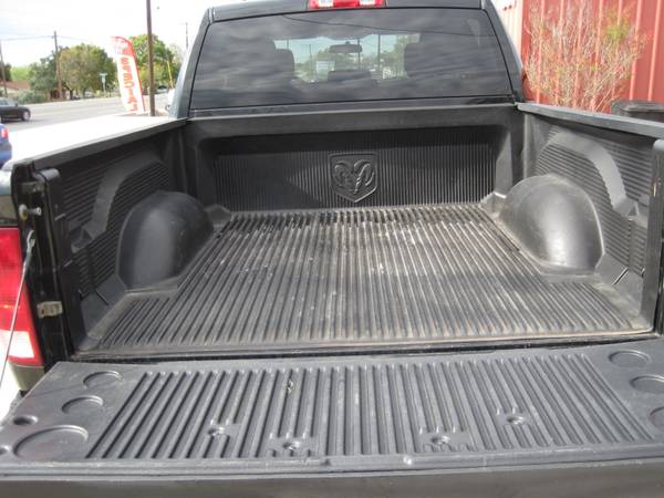 2012 Ram 1500 Crew Cab 4x4 - LOW MILES !!! for sale in New Braunfels, TX – photo 15