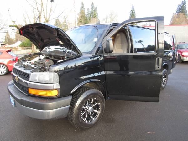 2013 Chevrolet Express Cargo Van 2500 PANEL BLACK 1 OWNER SO CLEAN for sale in Milwaukie, OR – photo 19