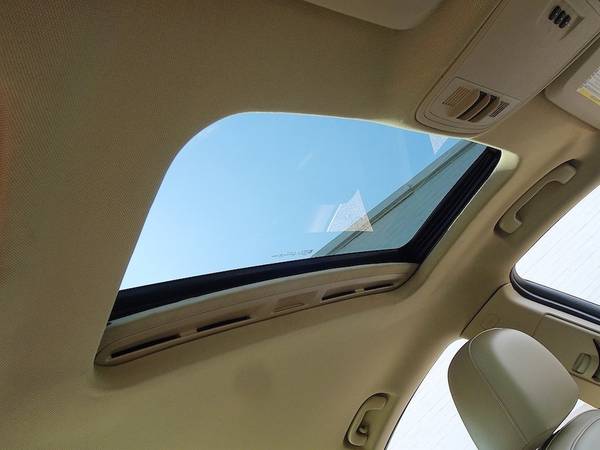 Buick Regal Premium II Navigation Blind Spot Alert Sunroof Bluetooth for sale in eastern NC, NC – photo 17