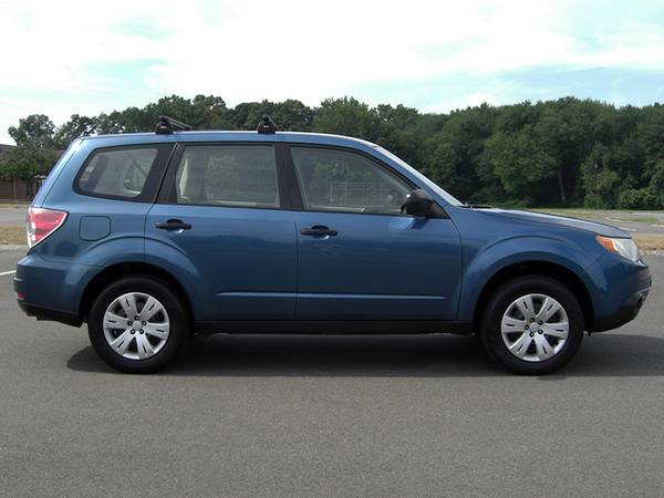 ► 2009 SUBARU FORESTER 2.5 X - FUEL EFFICIENT "ALL WHEEL DRIVE"... for sale in East Windsor, CT – photo 2
