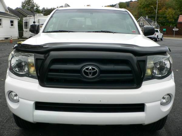 10 Toyota Tacoma Crew Cab TRD, Mint, No Rust, Clean Frame! Only 108K! for sale in binghamton, NY – photo 4