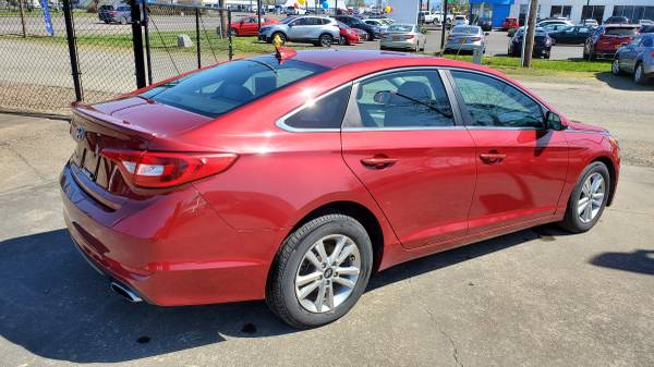 2015 Hyundai Sonata SE - 64k miles - Nice and Clean for sale in Ace Auto Sales - Albany, Or, OR – photo 3