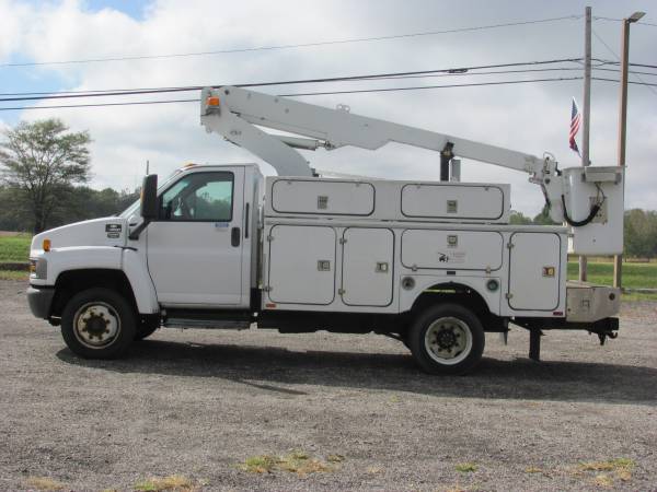 2006 CHEVROLET C4500 KODIAK BUCKET 106K MILES - cars & trucks - by... for sale in Circleville, OH – photo 6