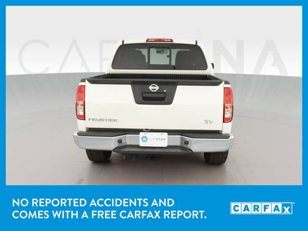 2018 Nissan Frontier Crew Cab SV Pickup 4D 5 ft pickup White for sale in Saint Joseph, MO – photo 7