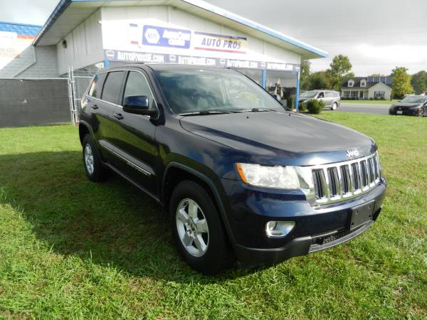 2013 Jeep G. Cherokee Laredo 4x4 - Tow, Sharp!! - cars & trucks - by... for sale in Georgetown , DE – photo 6