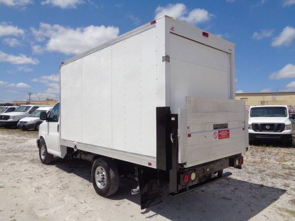 2016 Chevrolet Chevy Express Cutaway G3500 3500 SRW 12ft BOX TRUCK for sale in Hialeah, FL – photo 2