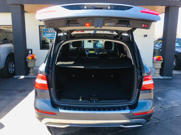 2012 Mercedes-Benz ML350 4MATIC 1-Owner Fully Loaded Clean Carfax for sale in Englewood, CO – photo 11
