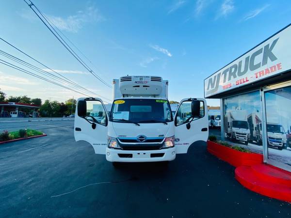 2014 HINO 195 16FT THERMO KING + NO CDL **NJTRUCKSPOT**NEGOTIABLE -... for sale in South Amboy, NY – photo 12