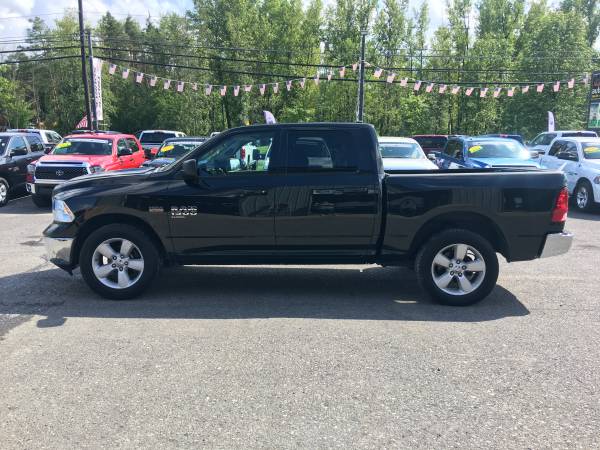 2019 RAM 1500 SLT Crew Cab 5.7L Black Only 17K Many Options! for sale in Bridgeport, NY – photo 4