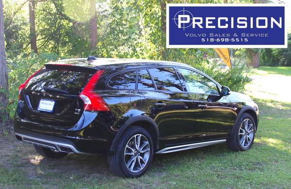 2015.5 Volvo V60 T5 AWD Cross Country – Black for sale in Schenectady, VT – photo 6
