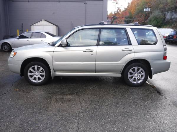 2006 SUBARU FORESTER PREMIUM PKG, AWD, 1 OWNER, 5 SPEED,CLEAN CARFAX, for sale in Kirkland, WA – photo 2