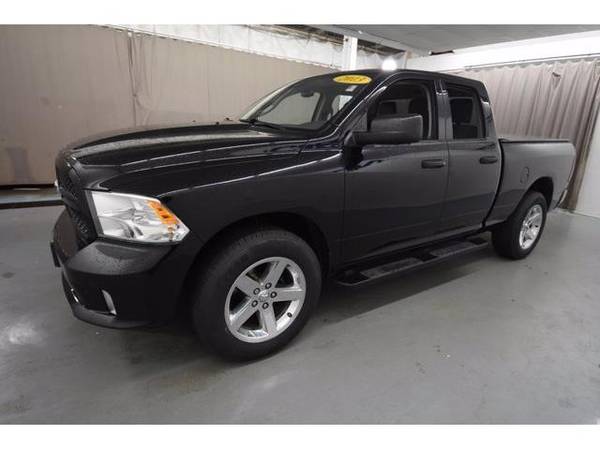 2013 Ram 1500 truck Express 4WD Quad Cab 338 94 PER MONTH! - cars & for sale in Rockford, IL – photo 17
