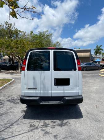 2018 Chevrolet Express 2500 for sale in Hollywood, FL – photo 3