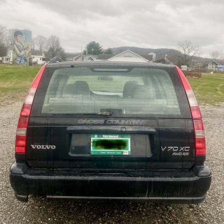 2000 Volvo V70XC - cars & trucks - by owner - vehicle automotive sale for sale in Jeffersonville, VT – photo 3