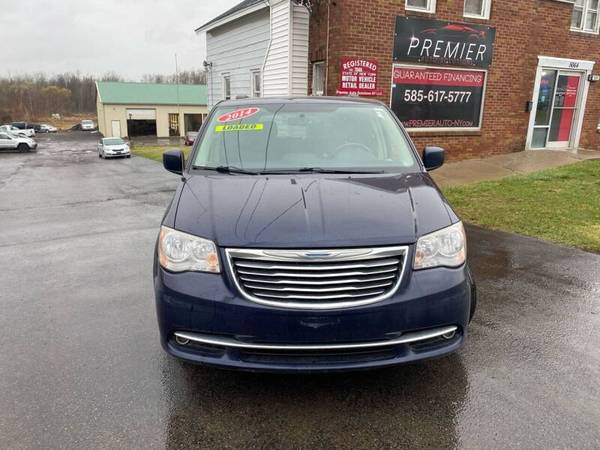 2014 Chrysler Town and Country 7 Passenger Leather Clean for sale in Spencerport, NY – photo 3