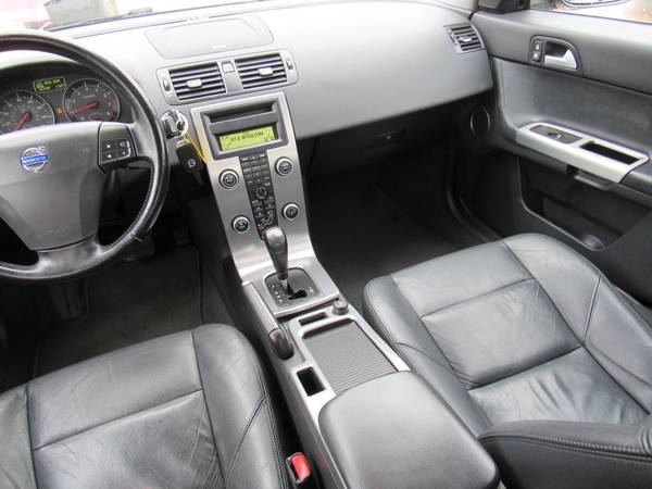 2008 Volvo S40 T5 - - by dealer - vehicle automotive for sale in Neenah, WI – photo 9