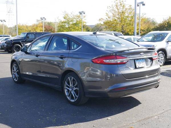 2017 Ford Fusion SE for sale in Walser Experienced Autos Burnsville, MN – photo 2