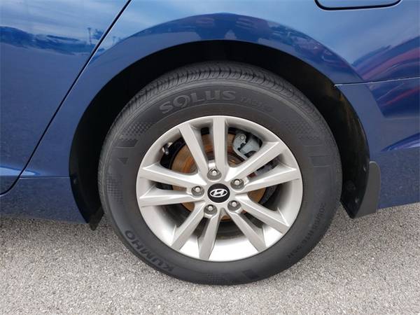 2016 Hyundai Sonata Base sedan Lakeside Blue for sale in Fayetteville, AR – photo 7