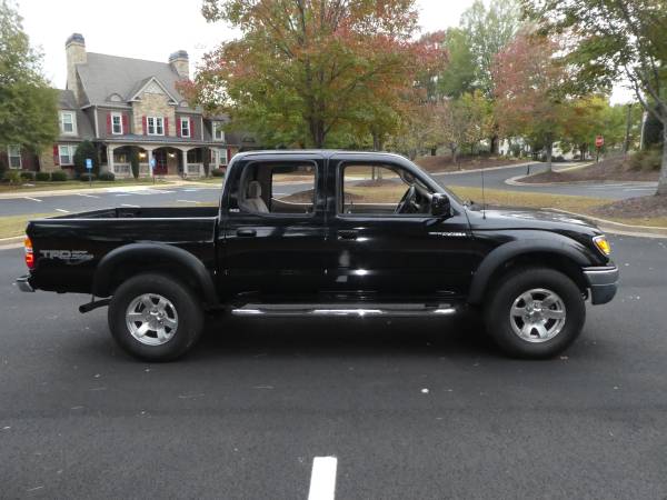 Toyota Tacoma Double Cab PreRunner SR5 135,000 miles - cars & trucks... for sale in Chattanooga, TN – photo 2
