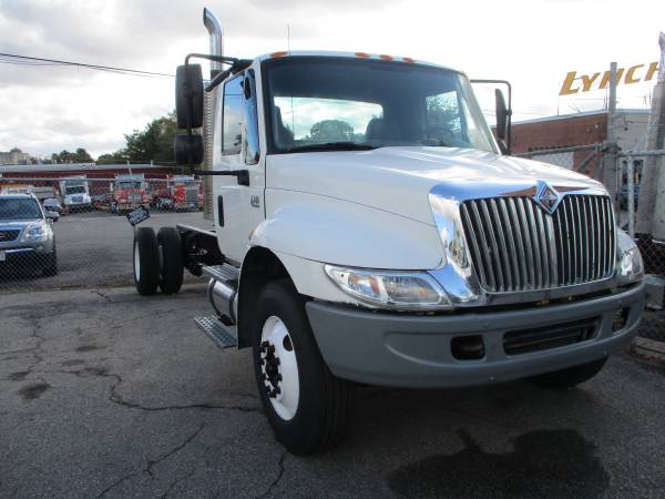 2006 International 4400 Cab/Chassis 33,000 GVW for sale in Brockton, ME – photo 2
