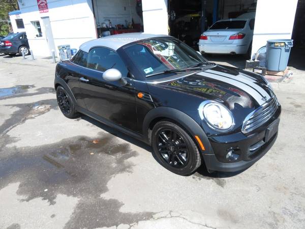 2013 MINI Cooper 2dr Coupe Stick Shift No Accidents!Like New! - cars... for sale in Brooklyn, NY – photo 2