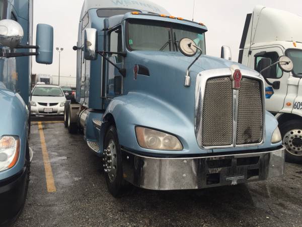 2010 Kenworth T660 Conventional-Sleeper Truck for sale in Los Angeles, CA – photo 2