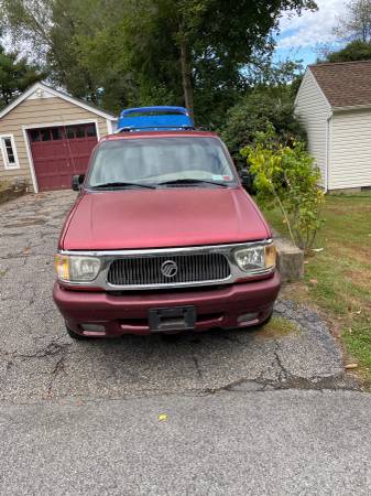 2000 Mercury Mountaineer (Good for snow) for sale in Peekskill, NY – photo 2