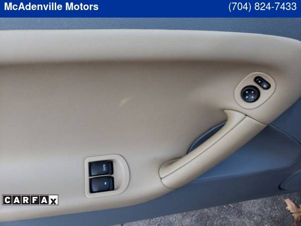 2007 Pontiac Solstice 2dr Convertible - cars & trucks - by dealer -... for sale in Gastonia, NC – photo 18