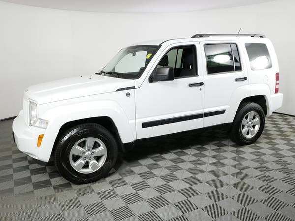 2012 Jeep Liberty Sport - - by dealer - vehicle for sale in Inver Grove Heights, MN – photo 3