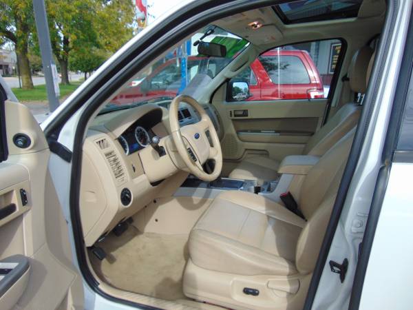 2009 Ford Escape XLT $5,999.00 A&D Premier Auto for sale in Cedar Rapids, IA – photo 6