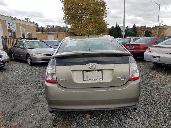 2004 Toyota Prius *Great on gas* - cars & trucks - by dealer -... for sale in Renton, WA – photo 6