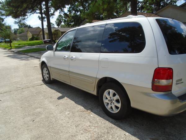 2004 Kia Sedona Ex-Private owner / Reliable for sale in Spring, TX – photo 3