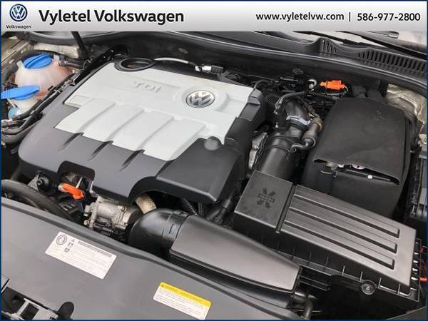 2013 Volkswagen Jetta SportWagen wagon 4dr DSG TDI - Volkswagen... for sale in Sterling Heights, MI – photo 8