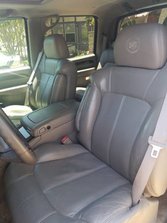 2002 Cadillac Escalade EXT Low Miles Great condition for sale in Austin, TX – photo 19