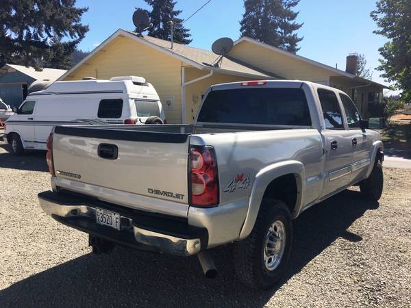 2005 Duramax Diesel 2500HD - - by dealer - vehicle for sale in Central Point, OR – photo 5