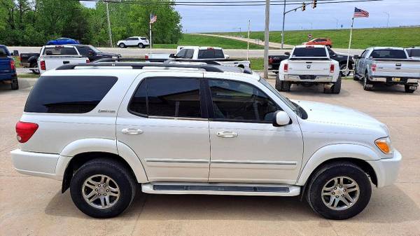 2005 Toyota Sequoia Limited 2WD WE SPECIALIZE IN TRUCKS! - cars & for sale in Broken Arrow, OK – photo 4