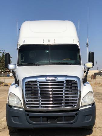 2013 freightliner cascadia for sale in Arizona, CA – photo 2