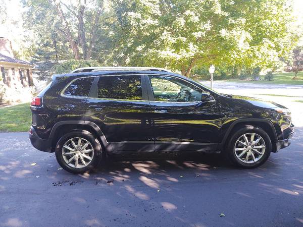 2018 Jeep Cherokee Limited - 29,000 Miles - All Wheel Drive - - cars... for sale in Bellaire, MI – photo 5