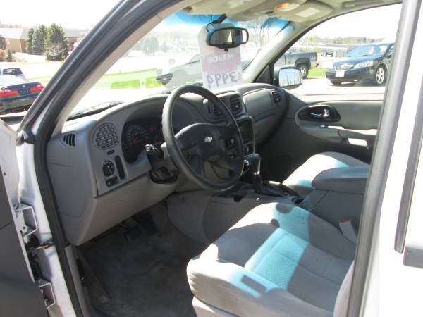 2007 Chevrolet Trailblazer (4x4 ) - - by dealer for sale in Hutchinson, MN – photo 8