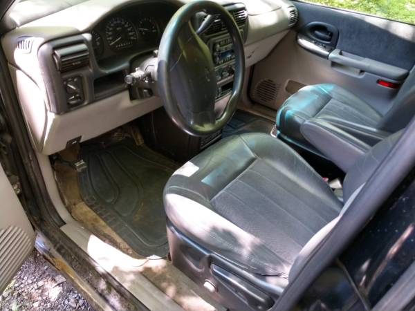 2002 Chevy Venture - Warner Brothers Edition for sale in Pennsylvania Furnace, PA – photo 6