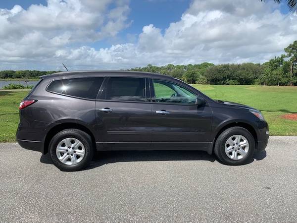 CHEVY TRAVERSE, SUV, 3RD ROW, ONE OWNER, CLEAN CAR FAX, PERFECT -... for sale in Boca Raton, FL – photo 2