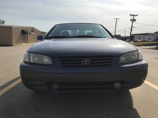 1998 TOYOTA CAMRY LE*CARFAX CERTIFIED*NO ACCIDENT*GAS SAVER*CALL... for sale in Tulsa, OK – photo 2