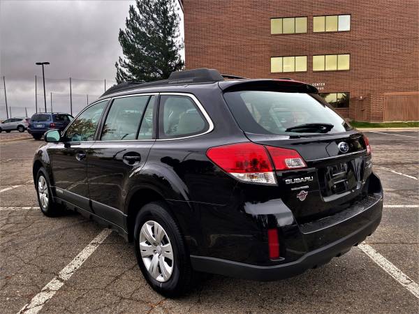 2011 Subaru Outback 2 5i Wagon - - by dealer - vehicle for sale in Denver , CO – photo 3