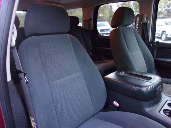 2007 Chevy Tahoe LT 4x4, 103k Miles, Maroon/Black, Seats-8, Very Clean for sale in Franklin, VT – photo 10
