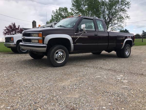 1996 Chevy 3500 4x4 extended cab rust free 76, 000 miles - cars & for sale in Hamilton, OH – photo 2