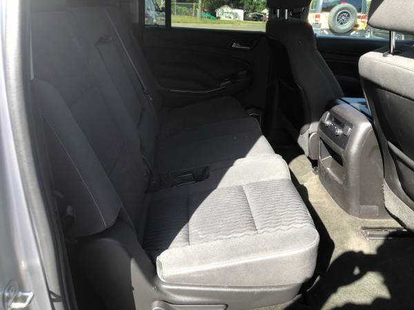 Chevrolet Suburban 4wd LS SUV Used Chevy Truck 8 Passenger Seating for sale in Hickory, NC – photo 15